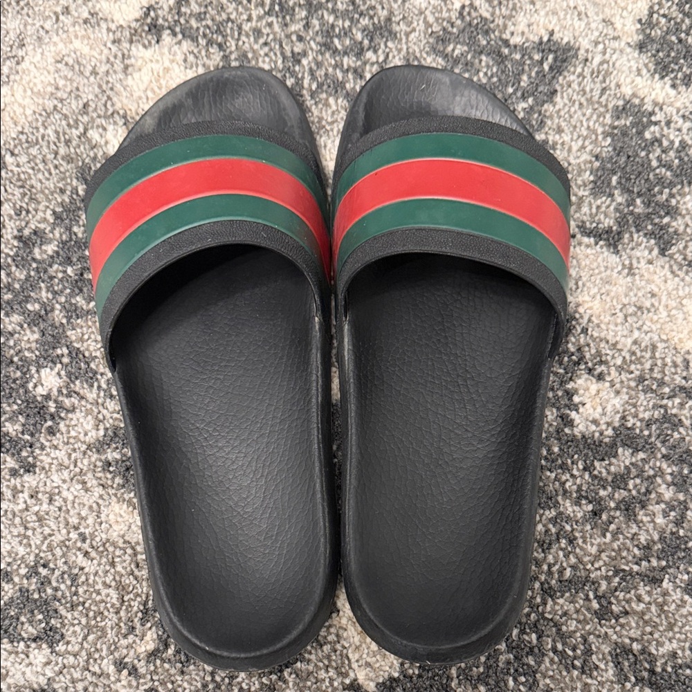 Gucci Black Sandals with Red and Green Stripes